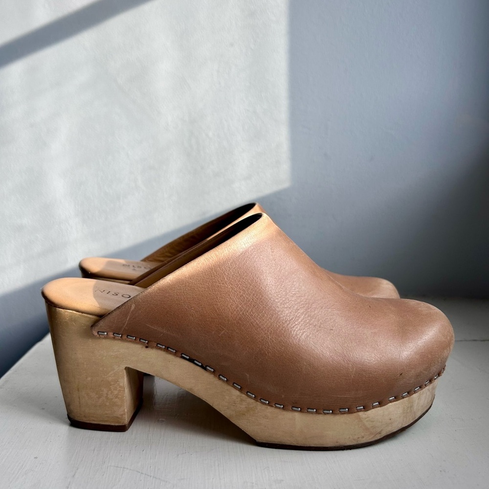 Nisolo Tan Leather Clog Mules